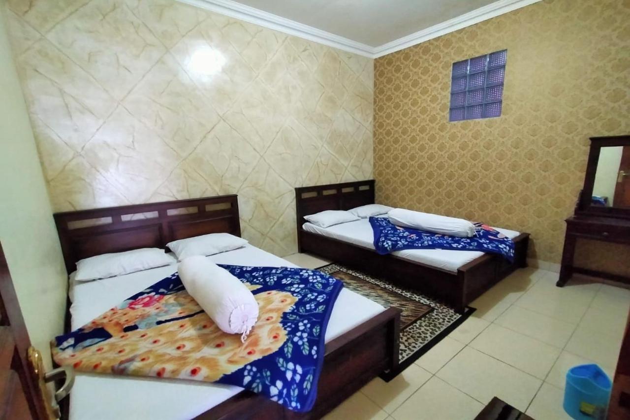 Villa Neza Sarangan Esterno foto
